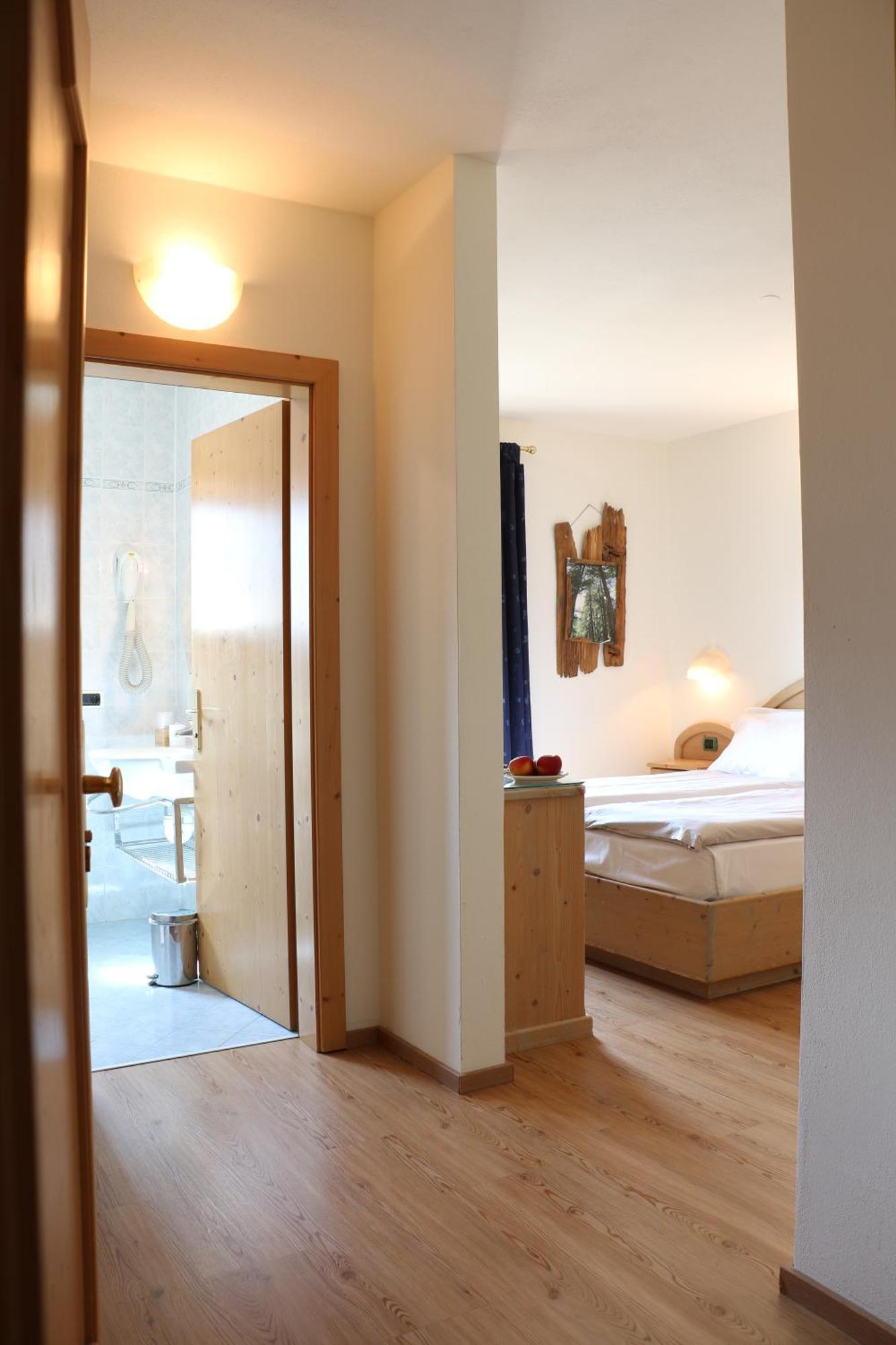 Hotel "La Suisse" Лівіньо Екстер'єр фото