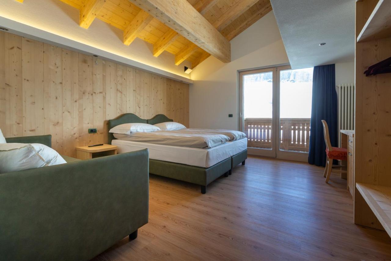 Hotel "La Suisse" Лівіньо Екстер'єр фото